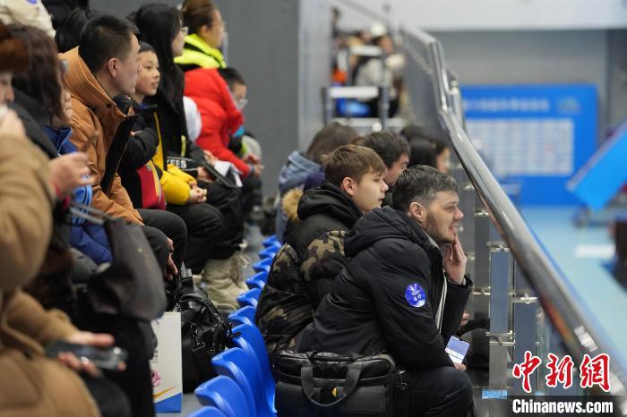 国际裁判与中国冰雪盛会共襄十四冬