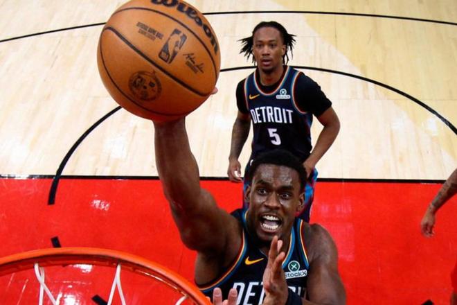 残阵勇士惨败活塞 杜伦统治攻防率队逆转