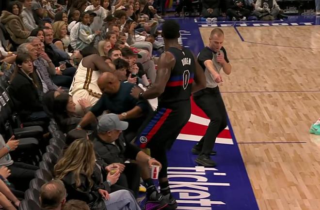 残阵勇士惨败活塞 杜伦统治攻防率队逆转