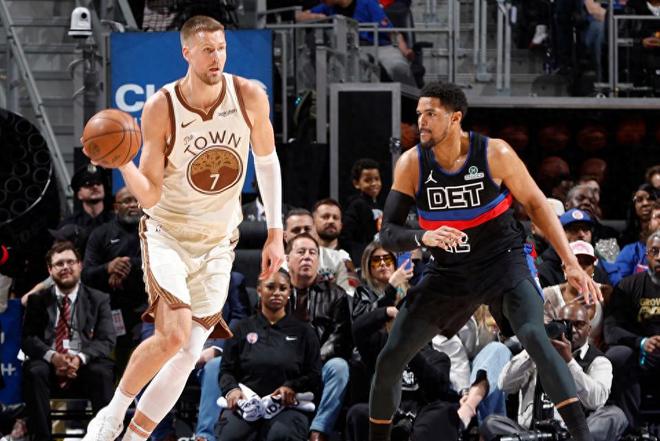 残阵勇士惨败活塞 杜伦统治攻防率队逆转