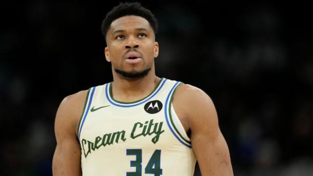 字母哥与雄鹿陷入交易僵局 矛盾升级冲击季后赛